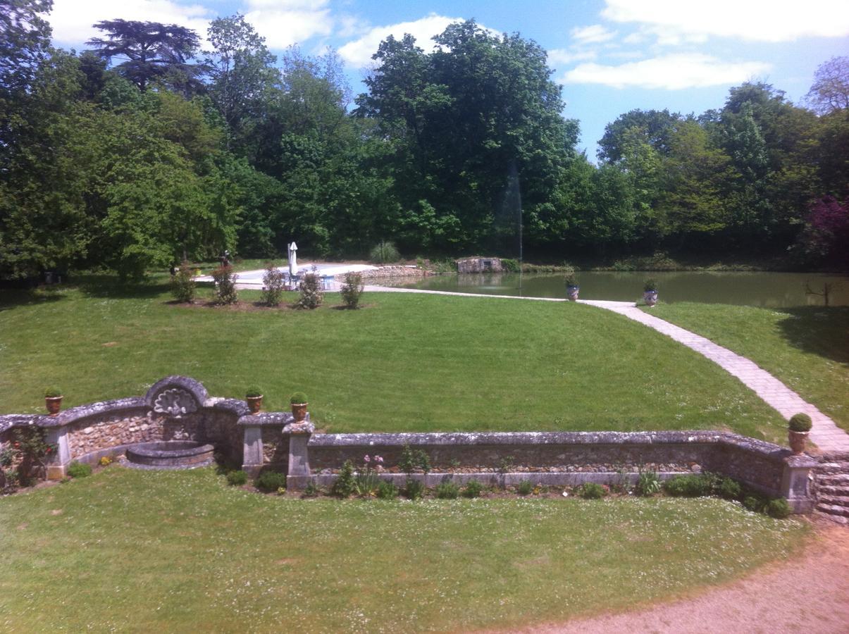 Chateau Marieville Bonneuil-Matours Exterior foto