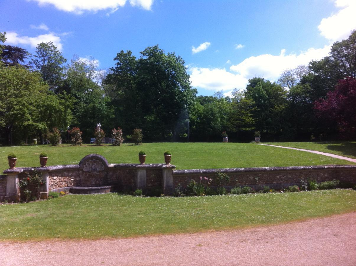 Chateau Marieville Bonneuil-Matours Exterior foto